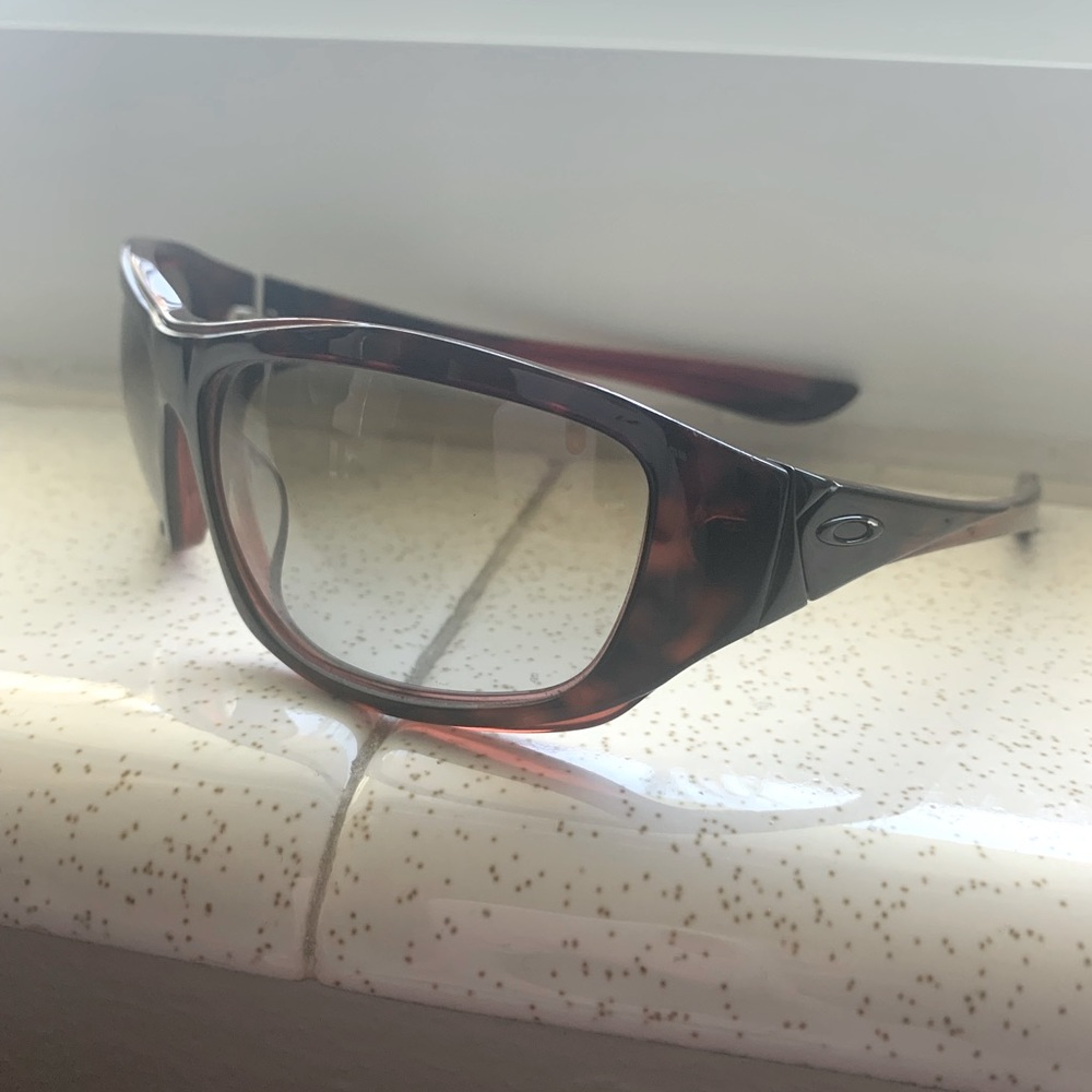 Oakley Disobey Sunglasses